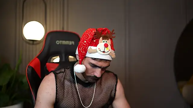 Austin bolt online show from 12-19-24, 02:34