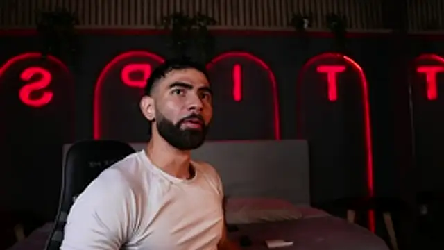 Austin bolt online show from 11-26-25, 02:45