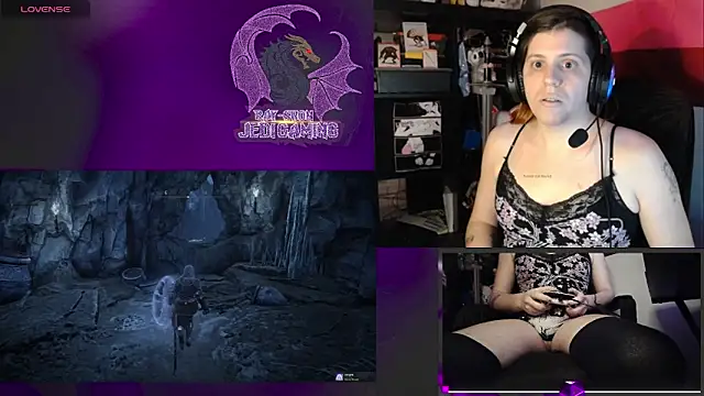 Snapshot of Rae-Suon chatting on 01-08-25, 11:19 Rae-Suon online show from 01-08-25, 11:19