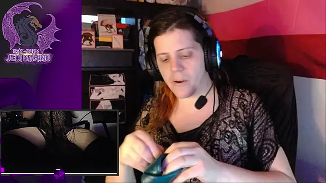 Snapshot of Rae-Suon chatting on 01-09-25, 10:09 Rae-Suon online show from 01-09-25, 10:09