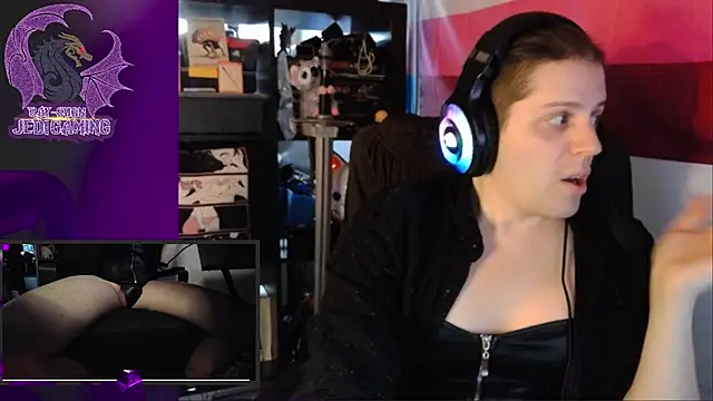 Snapshot of Rae-Suon chatting on 01-10-25, 07:00 Rae-Suon online show from 01-10-25, 07:00