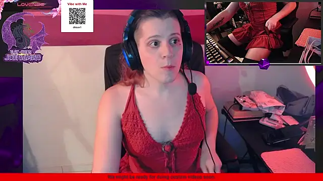 Snapshot of Rae-Suon chatting on 02-09-25, 12:06 Rae-Suon online show from 02-09-25, 12:06