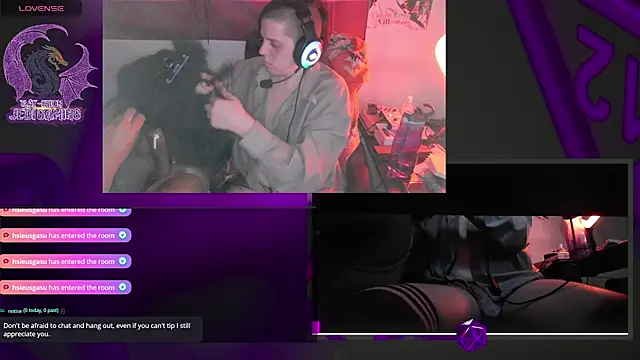 Snapshot of Rae-Suon chatting on 03-15-25, 01:19 Rae-Suon online show from 03-15-25, 01:19