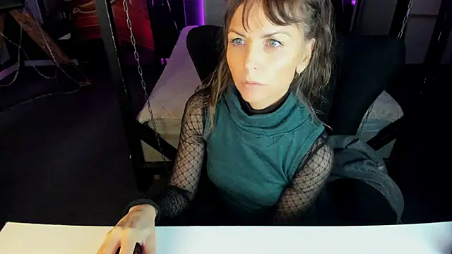 Elizabe th online show from 02-09-25, 09:17