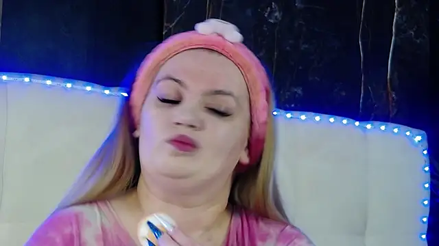 MelanieBrownn online show from 04-12-26, 05:56