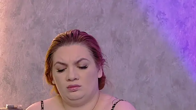 Snapshot of MelanieBrownn chatting on 05-14-26, 04:41 MelanieBrownn online show from 05-14-26, 04:41
