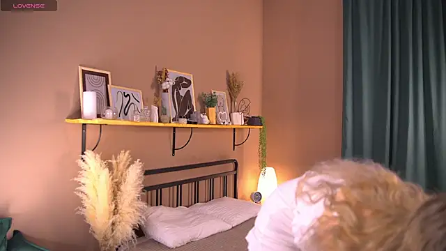  AlinaBailey online show from 01-20-25, 08:30