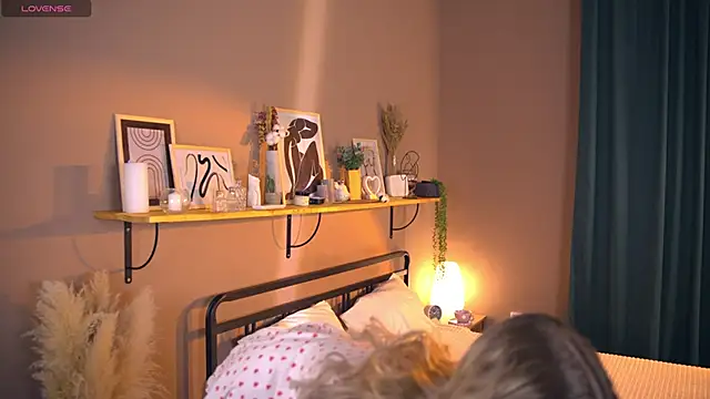  AlinaBailey online show from 01-23-25, 08:36