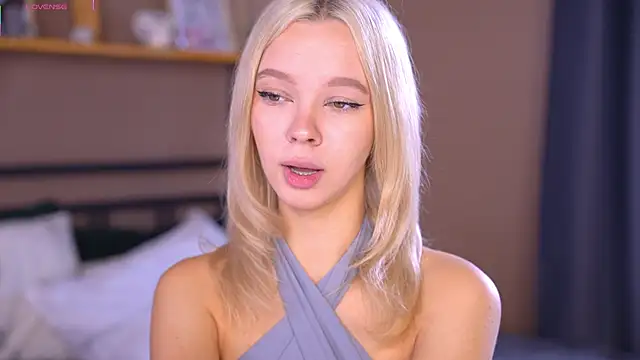  AlinaBailey online show from 09-19-25, 08:27