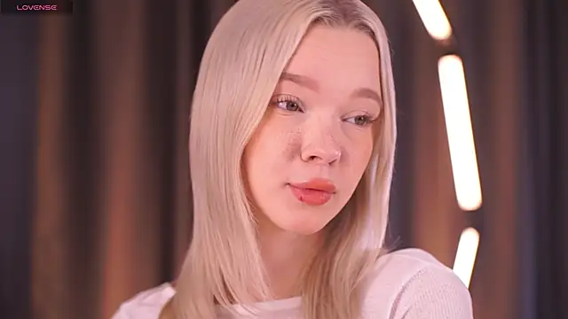  AlinaBailey online show from 01-11-26, 07:57