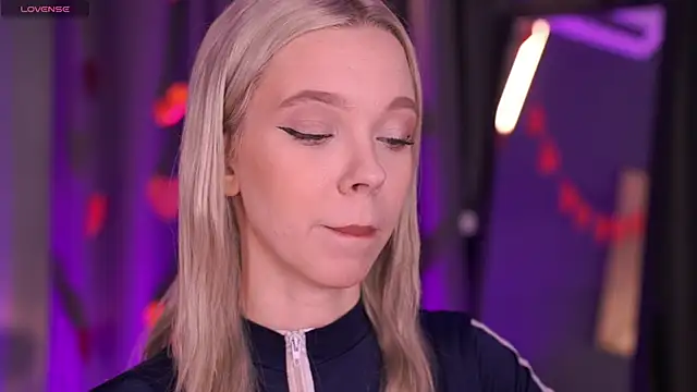  AlinaBailey online show from 02-15-26, 07:51