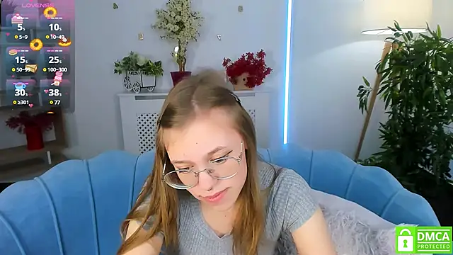 LayriantaVee online show from 02-25-25, 01:28