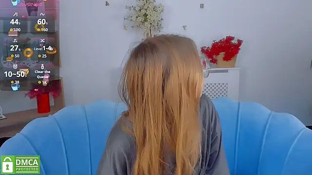 LayriantaVee online show from 09-27-25, 06:18