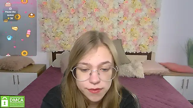 LayriantaVee online show from 10-05-25, 06:12