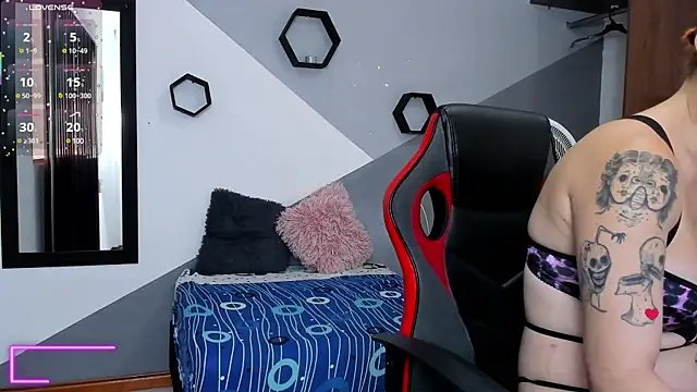 Danniela rivera online show from 02-10-25, 12:08