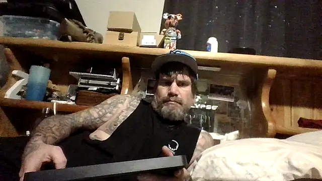 clitstitsandbongrips online show from 10-17-25, 02:52