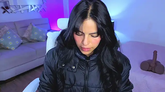 Eliie Ruizz online show from 04-10-26, 04:28