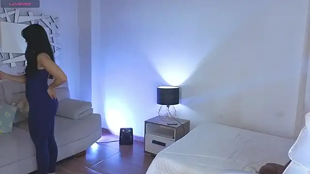Eliie Ruizz online show from 07-15-26, 04:40