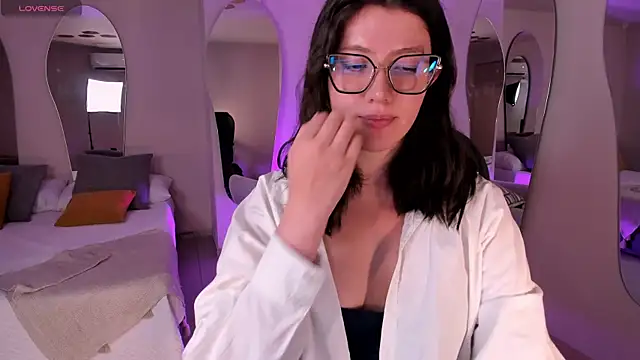 AmberFarrell online show from 03-23-26, 08:13