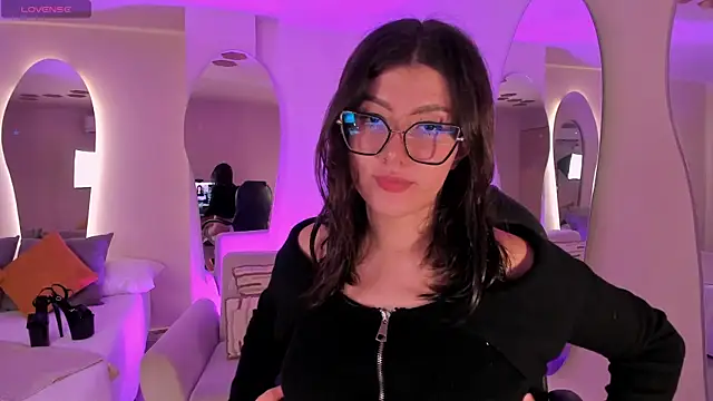 AmberFarrell online show from 04-04-26, 08:06