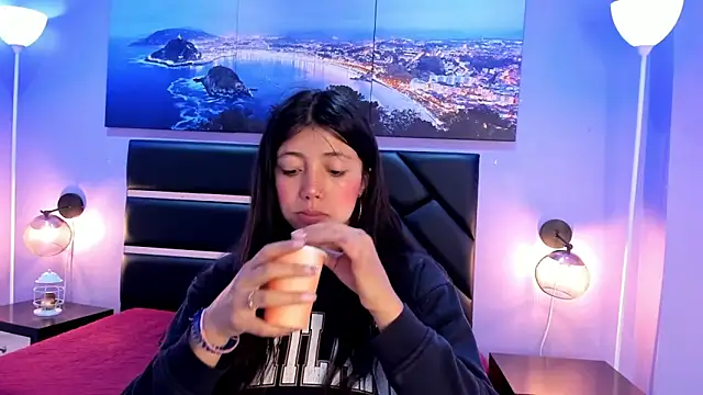 KimberlyVillaLobos online show from 04-21-26, 11:16