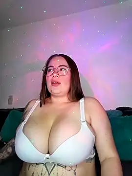 Snapshot of soofy__ chatting on 05-05-26, 04:42 soofy online show from 05-05-26, 04:42