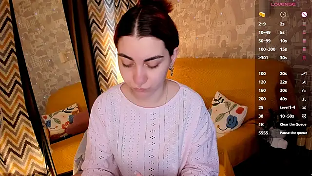 hannacheekss  online show from 07-10-26, 02:05