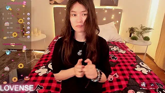 Emily Strikeee online show from 04-08-26, 02:00