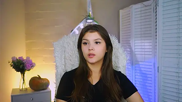 EvaThopson online show from 11-04-25, 10:47