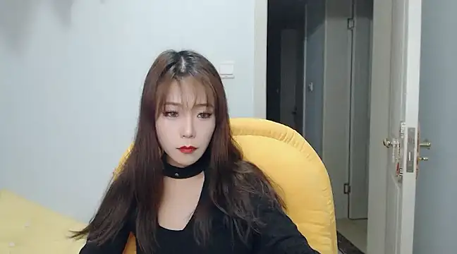 Snapshot of SuSushi728 chatting on 01-05-25, 02:30 SuSushi728 online show from 01-05-25, 02:30