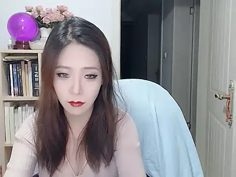 Snapshot of SuSushi728 chatting on 12-03-25, 03:21 SuSushi728 online show from 12-03-25, 03:21