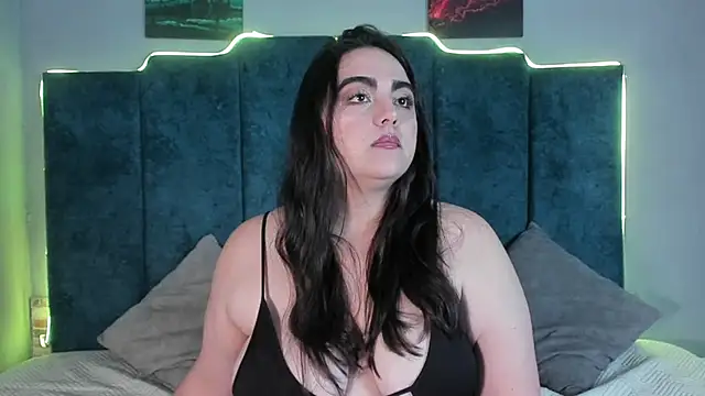 anniie sweett  online show from 10-07-25, 12:02