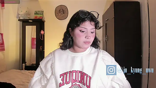 Ju Kyung online show from 12-10-24, 05:17