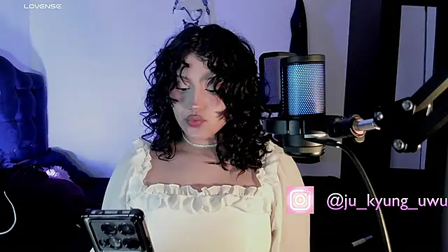 Ju Kyung online show from 03-13-25, 08:37