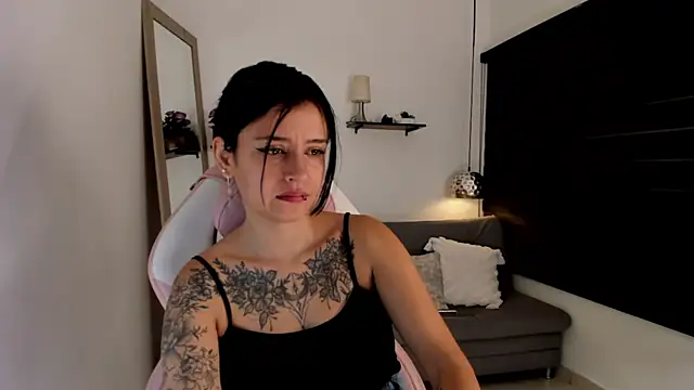 yenny garcia online show from 07-16-26, 03:40