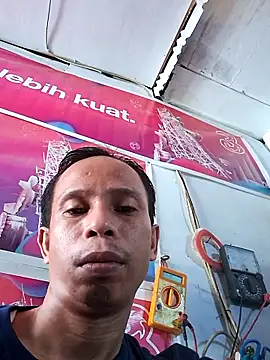 Reza969 online show from 12-04-25, 05:39