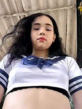 sweet outdoor charm online show from 10-25-25, 07:30