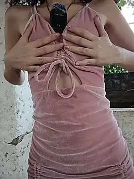 sweet outdoor charm online show from 07-02-26, 04:02