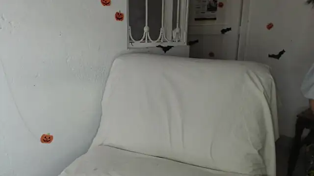 skinny sweet2411 online show from 11-06-25, 08:32