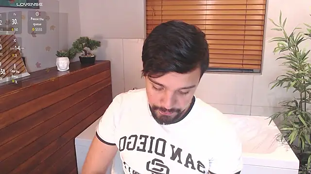 Edward max online show from 02-04-26, 03:45