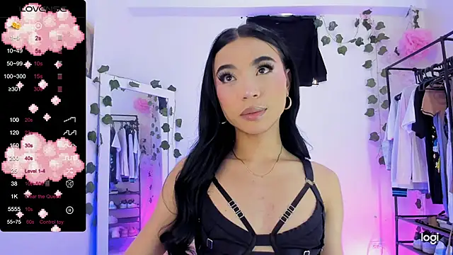 Snapshot of AndreaSweet_ chatting on 03-16-25, 08:32 AndreaSweet online show from 03-16-25, 08:32