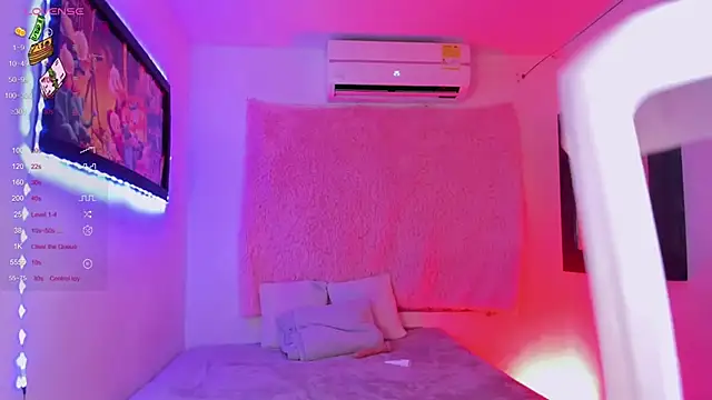 Snapshot of AndreaSweet_ chatting on 09-17-25, 08:54 AndreaSweet online show from 09-17-25, 08:54