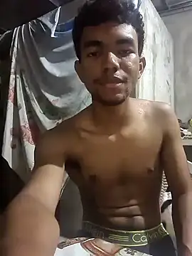 Reynold2608 online show from 12-28-24, 04:41