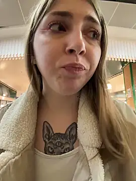 Sunny   Bunny online show from 01-15-25, 06:08