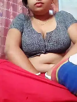 Snapshot of Priya_2222 chatting on 12-04-24, 07:45 Priya 2222 online show from 12-04-24, 07:45