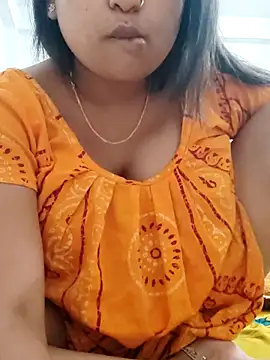 Snapshot of Priya_2222 chatting on 03-08-25, 11:16 Priya 2222 online show from 03-08-25, 11:16