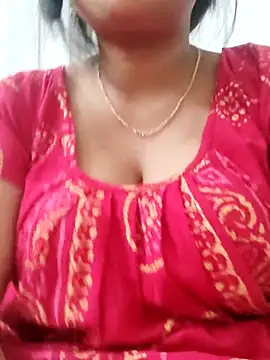 Snapshot of Priya_2222 chatting on 03-13-25, 05:18 Priya 2222 online show from 03-13-25, 05:18