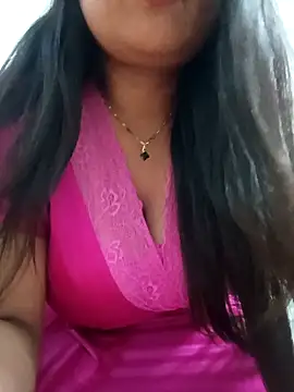 Snapshot of Priya_2222 chatting on 05-13-26, 07:33 Priya 2222 online show from 05-13-26, 07:33