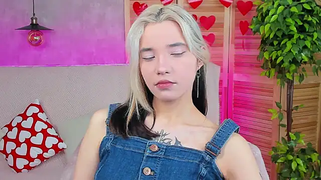 as1an girlfriend online show from 02-25-25, 03:52