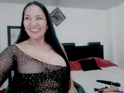 Snapshot of Hanna-33 chatting on 03-29-26, 06:52 Hanna-33 online show from 03-29-26, 06:52